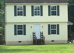 Pre-foreclosure in  HARCUM RD Gloucester, VA 23061