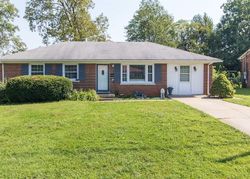 Pre-foreclosure in  SHOSHONI TRL Georgetown, KY 40324
