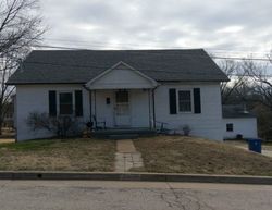 Pre-foreclosure in  MCKINLEY ST Jefferson City, MO 65101