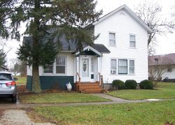 Pre-foreclosure Listing in E HICKORY ST CHATSWORTH, IL 60921