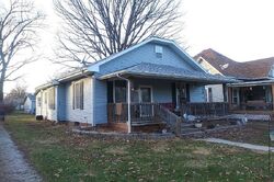 Pre-foreclosure in  SANDUSKY ST Jacksonville, IL 62650
