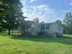Pre-foreclosure in  ELLISTON RD Richmond, KY 40475