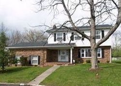 Pre-foreclosure in  HAMMONS DR Richmond, KY 40475