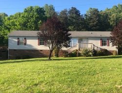 Pre-foreclosure Listing in NATHALIE LN DANVILLE, VA 24540