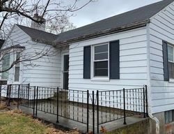 Pre-foreclosure in  HENRY AVE Pulaski, VA 24301