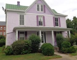  Chestnut Ave, Buena Vista VA