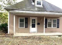Pre-foreclosure in  BELLEVUE ST Saint Joseph, MO 64505