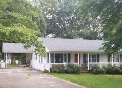 Pre-foreclosure Listing in TAYLOR RD COLLINSVILLE, VA 24078