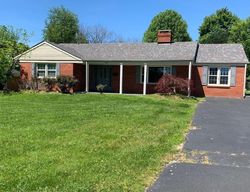 Pre-foreclosure in  HIAWATHA TRL Frankfort, KY 40601