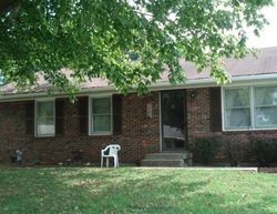 Pre-foreclosure Listing in BARBERRY LN BARDSTOWN, KY 40004