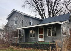 Pre-foreclosure Listing in STATE ST OTTAWA, IL 61350