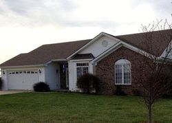 Pre-foreclosure in  SHARON CT Berea, KY 40403