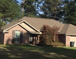 Pre-foreclosure in  TRAVERTINE DR Hattiesburg, MS 39402