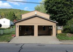Pre-foreclosure in  POTTSVILLE ST Lykens, PA 17048