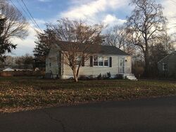  Park Rd, North Haven CT