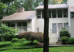 Pre-foreclosure in  HEDGE BROOK LN Stamford, CT 06903
