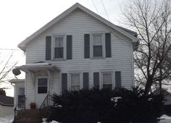 Pre-foreclosure in  WINNEBAGO AVE Oshkosh, WI 54901