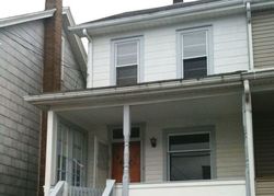 Pre-foreclosure Listing in E BERTSCH ST LANSFORD, PA 18232