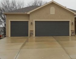 Pre-foreclosure in  SE BEATTY CT Blue Springs, MO 64014