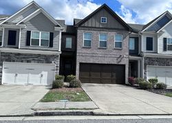 Pre-foreclosure Listing in ARBOR CROWNE DR LAWRENCEVILLE, GA 30045