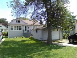  S 4th Ave, Maywood IL