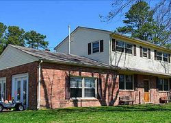 Pre-foreclosure Listing in PASTURE LN HAMPTON, VA 23669