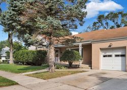 Pre-foreclosure Listing in GLENVIEW AVE PARK RIDGE, IL 60068