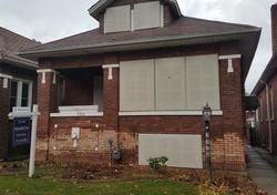 Pre-foreclosure in  S RIDGELAND AVE Chicago, IL 60649