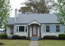 Pre-foreclosure Listing in N PARK AVE WILLIAMSTON, NC 27892