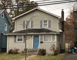  Chestnut St, Roselle NJ