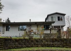 Pre-foreclosure in  SE YAMHILL ST Portland, OR 97216