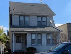 Pre-foreclosure in  205TH PL Saint Albans, NY 11412