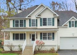 Pre-foreclosure in  HOMESTEAD LN Monmouth Junction, NJ 08852