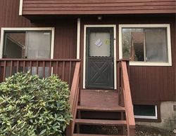 Pre-foreclosure Listing in FLORENCE RD UNIT 4 BRANFORD, CT 06405