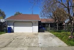 Pre-foreclosure in  TIERRA WOOD WAY Sacramento, CA 95828