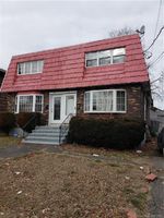  Yacht St, Bridgeport CT