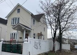 Pre-foreclosure Listing in 184TH PL HOLLIS, NY 11423