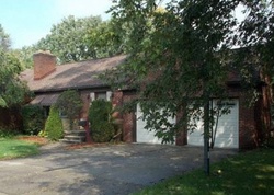 Pre-foreclosure in  HUNTINGTON AVE Harper Woods, MI 48225
