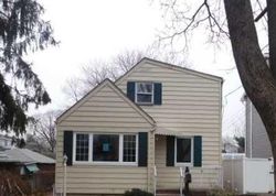 Pre-foreclosure in  6TH ST Lyndhurst, NJ 07071