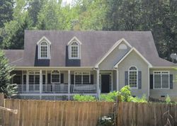 Pre-foreclosure in  PRICE RD Fayetteville, GA 30215