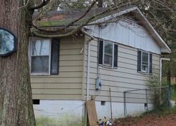 Pre-foreclosure Listing in HILLDALE AVE BOWLING GREEN, VA 22427