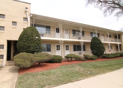 Pre-foreclosure Listing in BUSSE HWY APT 101 PARK RIDGE, IL 60068