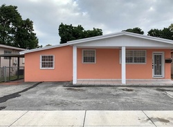 Pre-foreclosure Listing in W 17TH ST HIALEAH, FL 33010