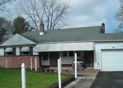 Pre-foreclosure Listing in BARBARA LN WARMINSTER, PA 18974