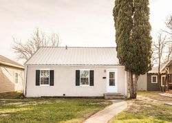 Pre-foreclosure in  W GARZA ST Slaton, TX 79364