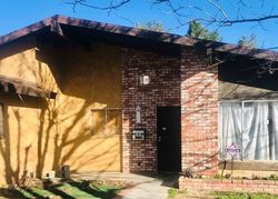  E Avenue J, Lancaster CA