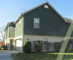 Pre-foreclosure in  GREENWOOD RD Dolton, IL 60419