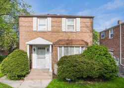 Pre-foreclosure in  WENTWORTH AVE Calumet City, IL 60409