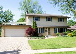 Pre-foreclosure in  E HERON DR Palatine, IL 60067