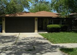 Pre-foreclosure in  E 169TH PL South Holland, IL 60473